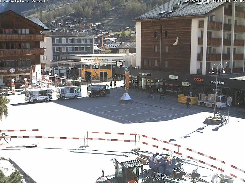 Zermatt: Webcam Bahnhofplatz